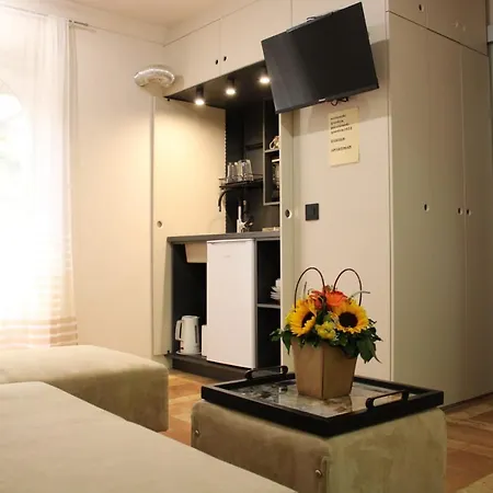 Apartman Garden Center *